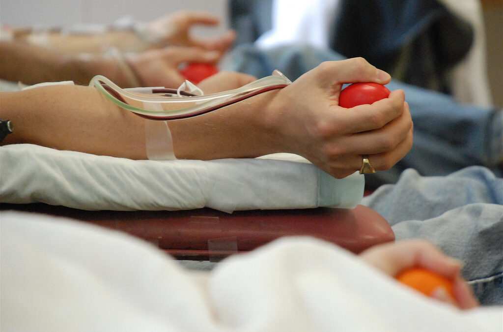 Organice una campaña de donación de sangre en el lugar de trabajo